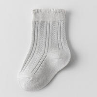 Chaussettes en coton décontractées antidérapantes personnalisées en gros pour bébés et tout-petits, douces, respirantes, à volants, côtelées, tricotées, de créateur, pour filles, de haute qualité