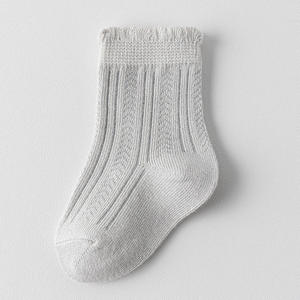 Chaussettes en coton décontractées antidérapantes personnalisées en gros pour bébés et tout-petits, douces, respirantes, à volants, côtelées, tricotées, de créateur, pour filles, de haute qualité - Product Image 5