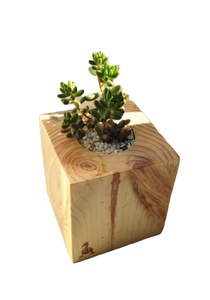 Maceta de madera de pueblo, maceta Wishing Well, decoración de jardín de patio trasero, macetas creativas de madera, macetas de flores de corteza de abeto, jardín - Product Image 4