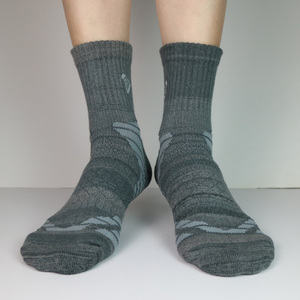 Calcetines Deportivos Acolchados Antideslizantes, Calcetines Atléticos que Absorben la Humedad para Bádminton, Tenis, Squash y Entrenamiento - Product Image 4