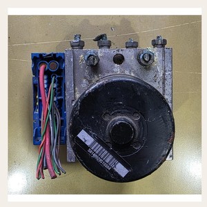 Pièces détachées automobiles d'occasion pour Renault Fluence Samsung SM3, module de pompe hydraulique ABS 476608898R, pièces automobiles coréennes. - Product Image 3