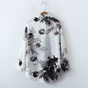 Blusa informal estampada para mujer, camisa ligera y transpirable para primavera y verano - Product Image 3