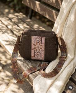Bolso Bandolera de Lujo Personalizado, Estilo Jaipur, Geométrico, Bordado, Tejido de Rafia, con Correa Ancha Tipo Guitarra, para Mujer - Product Image 3