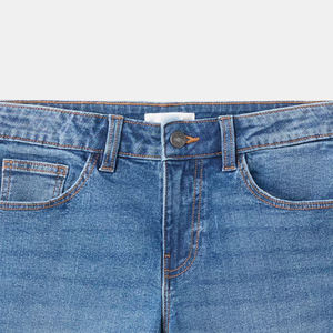 Shorts en jean bleu de haute qualité pour enfants – Tissu durable, coupe décontractée et tendance, idéal pour le quotidien / Personnalisation du logo - Product Image 2