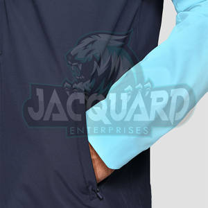 Conjunto de chándal de diseñador de lujo, diseñado a medida para hombres que buscan un look casual moderno y elegante. Confeccionado con tela de primera calidad - Product Image 4