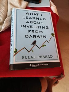 Lo que aprendí sobre la inversión de acciones de Darvin, de Pulak Prasad, libro de bolsillo, éxito de ventas para adultos - Product Image 2