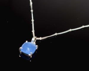 Collar con Colgante de Plata de Ley 925 con Calcedonia Azul en Forma de Cojín, Cadena de Eslabones, Chapado en Oro de 18K, Unisex, para Cualquier Ocasión - Product Image 1