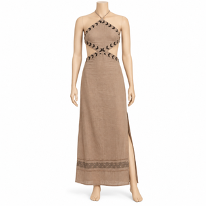 Robe longue maxi pour femme, taille naturelle, taupe, col halter, dos croisé, ourlet brodé, découpes élégantes, sans manches, longueur ras du sol, pour soirée d'été - Product Image 1