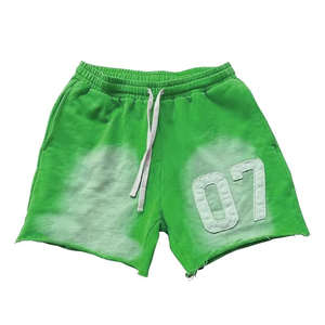 บริการ OEM กางเกงขาสั้นผ้าฟลีซทรงคลาสสิกสำหรับผู้ชาย เสื้อผ้าสตรีทแวร์สำหรับออกกำลังกาย แห้งเร็ว ระบายอากาศได้ดี เป็นมิตรกับสิ่งแวดล้อม กางเกงขาสั้นแบบสั่งทำ - Product Image 2