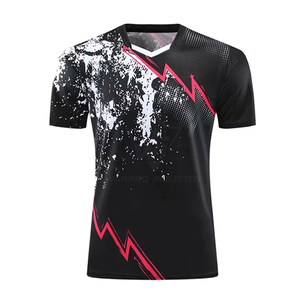 Uniforme de tenis personalizado para equipos deportivos con material ligero para entrenamientos, partidos y uso en clubes. - Product Image 4