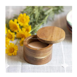 Salero y Pimentero de Madera Hechos a Mano, Diseño Clásico Informal, Ecológico, Sostenible, Pulido, Tamaño Personalizado, Precio para Mesa de Comedor - Product Image 1