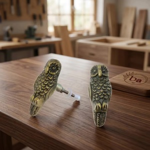 Poignée de meuble en fonte en forme de hibou, design rustique, pour armoire industrielle, commode, tiroir, chambre à coucher, durable - Product Image 1
