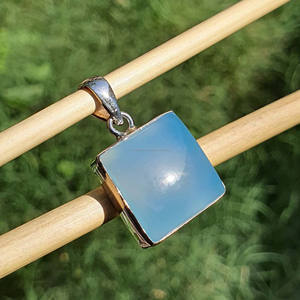 Venta al por mayor de colgantes y dijes de joyería fina de Calcedonia azul cuadrada grande para boda y compromiso suministros de fabricación de joyas a granel - Product Image 2