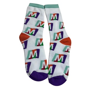 Chaussettes de cyclisme Chaussettes de compétition sportives respirantes pour adultes tricotées avec logo pour la saison d'hiver Chaussettes de sport - Product Image 1