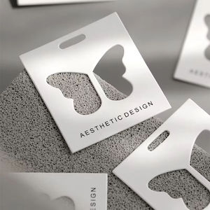 ป้ายแขวนเสื้อผ้าพรีเมียมหรูหรา Boxit.pk ปั๊มฟอยล์ ปั๊มนูน ป้ายเสื้อผ้าสั่งทำ ขายส่ง - Product Image 5