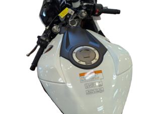 Moto sportive à essence CBR1000RR 2026 d'occasion authentique, 1000 cm³, refroidissement liquide, quatre cylindres en ligne, quatre temps, pour la course - Product Image 5