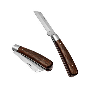 Navaja de Bolsillo Plegable de Acero Inoxidable Inspirada en la Guerra Civil, Mango de Madera a Cuadros, Remaches de Latón, Estilo Histórico, Hoja de 3.75 Pulgadas - Product Image 1