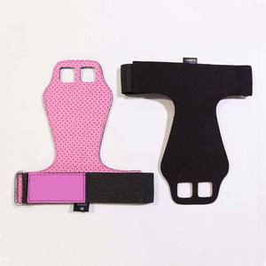 Équipement de musculation et fitness en cuir personnalisé pour la vente en gros : Protège-paume Power Grip, Sangles de soutien rembourrées pour les poignets - Product Image 2