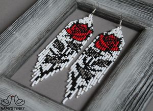 ต่างหูแก้วทรงทันสมัยประดับด้วยดีไซน์สีเทอร์ควอยซ์และพู่ห้อยระย้า ของขวัญเครื่องประดับสุดพิเศษจาก MS Handicraft ในอินเดีย - Product Image 4