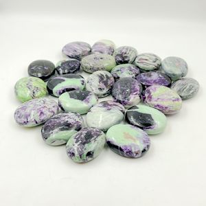 Pierre de palmier Kammererite ovale naturelle faite à la main, cristal violet rare pour la guérison, la méditation Reiki, la décoration énergétique, vente en gros - Product Image 2
