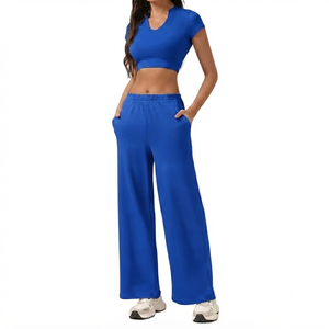 Conjunto Deportivo Personalizado para Mujer, Color Azul Rey, Top Corto de Manga Corta, Pantalones Anchos, Ropa Deportiva Informal para Gimnasio y Entrenamiento, Dos Piezas - Product Image 1
