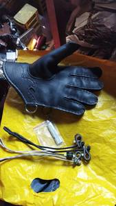 Guantes de Cuero para Entrenamiento de Aves, con Campana y Capucha, Negros y Marrones, de Dedo Completo, para Uso en Exteriores, Todas las Estaciones, Duraderos, Estilo Clásico, ORHA INTERNATIONAL - Product Image 4