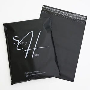 Sobres Negros Gruesos de Nuevo Material, Sobres de Poliéster con Logotipo Personalizado Impreso, Resistentes al Agua, a los Desgarros y Duraderos para Envíos por Mensajería - Product Image 1