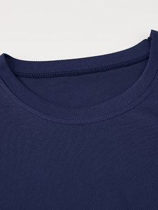 T-shirt classique pour homme 100% coton, impression de logo personnalisée, t-shirt de haute qualité, coupe standard, col rond, couleur unie, style décontracté - Product Image 4