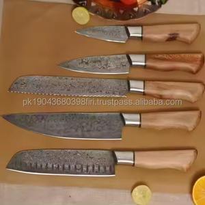 Juego de Cuchillos de Cocina Profesionales de 5 Piezas, Hechos a Mano en Acero de Damasco, con Mangos de Plástico y Hoja de Punta Caída, Personalizables OEM - MS Enterprise - Product Image 1