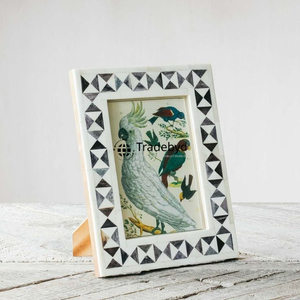 Marco de Fotos Premium Hecho a Mano con Incrustaciones de Hueso, Diseño Artesanal y Creativo, por Tradebyd - Product Image 3