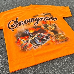 Camiseta naranja para hombre Snowgrace con estampado de helicóptero y tanque, manga corta, cuello redondo, ajuste casual tipo jersey - Product Image 4