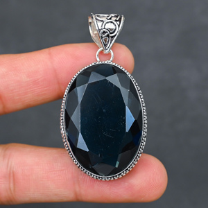 Magnifique pendentif en topaze bleue de Londres, pierre précieuse créée en laboratoire, en argent sterling 925, fait main, bijou statement, cadeau pour femme - Product Image 1