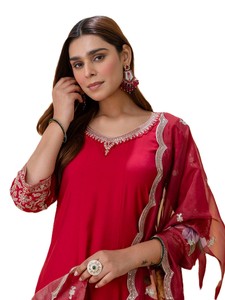 Châle en soie rouge brodé de fleurs pour femme, style traditionnel indien pakistanais, pour l'hiver, l'automne, le quotidien, le printemps, l'été, séchage rapide - Product Image 3