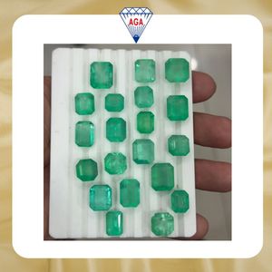 ขายร้อน! มรกตโคลอมเบียธรรมชาติ รูปทรงคละแบบ ขายส่ง มรกตสีเขียว น้ำหนัก 3 ถึง 6 กะรัต คุณภาพเกรด AA น้ำมันน้อย - Product Image 6