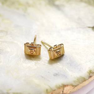 Boucles d'oreilles clous tendance en argent sterling 925 plaqué rhodium, motif mini appareil photo 13x10mm, couleur or, cadeau pour femme photographe - Product Image 5