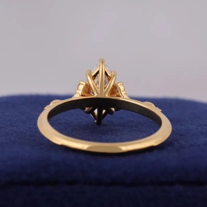 Anillo de Compromiso con Diamante Cultivado en Laboratorio con Certificación IGI, Diseño Vintage en Oro de 14k, Joyería Elegante y Sostenible, Diseño Atemporal - Product Image 3