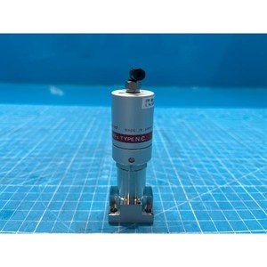 Interrupteur à bouton-poussoir Fuji série AR22 (type carré encastré) AR22F0S 22 mm, utilisé comme interrupteur à bouton-poussoir, matériel semi-conducteur d'occasion - Product Image 3