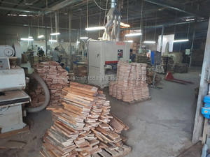 Vente en gros Plateaux de rangement en bois à bords festonnés de style américain au design unique Paniers carrés Durable Taille personnalisée durable pour - Product Image 6