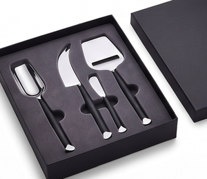 Juego de cuchillos para queso modernos de acero inoxidable con mangos negros, herramientas metálicas duraderas para servir queso y uso en restaurantes. - Product Image 3