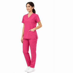 Tenue Médicale en Gros Personnalisée pour Hôpitaux : Blouse et Pantalon Confortables pour Médecins, Infirmières et Professionnels de Santé - Product Image 1