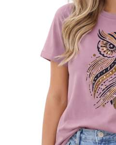 T-shirt personnalisé rose pour femme avec motif hibou, en coton doux, manches courtes, décontracté, esthétique estivale, imprimé feuille d'or, motif animal mignon - Product Image 3