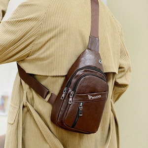 Bolso Bandolera de Cuero Genuino Clásico para Uso Casual, Gran Capacidad 30-40L, Deportivo, para Exteriores, con Logotipo Personalizado de Fábrica OEM, Venta Caliente - Product Image 6