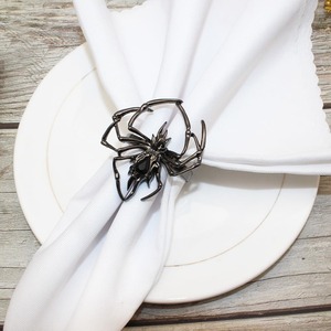 Anneaux de serviette gothiques pour Halloween – Décoration de table élégante pour des dîners effrayants - Product Image 2