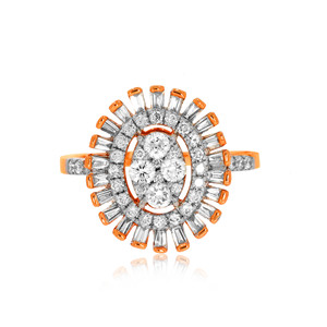 Bague de fiançailles chic en or rose 18 carats avec double halo de diamants baguette et ronds pour femme - Product Image 3