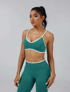Ensemble de yoga léger de haute qualité pour femmes |   Vêtements de sport personnalisés à bas prix pour femmes |   Tenue de fitness fabriquée au Pakistan 2026 - Product Image 6