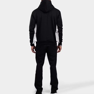Ensemble de survêtement personnalisé de haute qualité pour hommes, comprenant un pantalon de jogging évasé et un sweat à capuche uni - Product Image 2