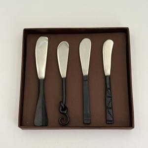 Hot <b>Sale</b> New Product 202 Stainless Steel <b>Set</b> of 4 with Black Powder Coated Handle with Different Design handle Cheese <b>Set</b> - Product Image 2