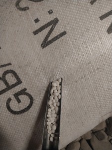 Cloruro de amonio más vendido NH4Cl 99.5%-Aplicación de cerámica de polvo blanco de grado industrial de alta pureza Fabricante de Vietnam - Product Image 2