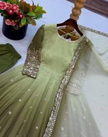 Salwar Kameez India Berkualitas Unggul untuk Pakaian Pernikahan dan Pesta Wanita Tersedia dengan Harga Grosir