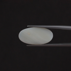 Opale naturelle blanche en vrac, 4,24 carats, taille ovale 20x10mm, certifiée IGI, taillée et polie à la main, légèrement cirée/huileée - Product Image 3